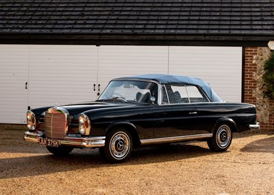 Lot 219 - 1964 Mercedes-Benz 220SE Convertible