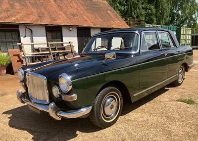 Lot 138 - 1967 Austin Princess  Vanden Plas 4 litre R