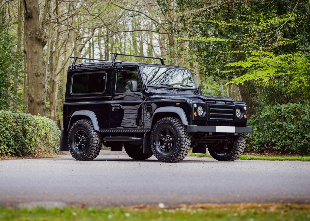 Land Rover 05 Defender Lot 160 - 2005 Land Rover Defender 90 County TD5