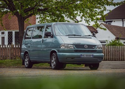 Lot 128 - 2000 Volkswagen Caravelle VR6 Camper