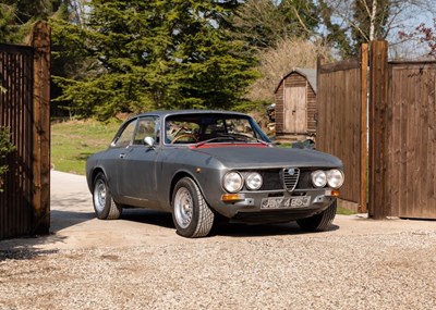 Lot 140 - 1971 Alfa Romeo Giulia 1750 GT Veloce