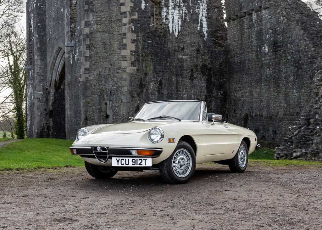 Click for high resolution Lot 246 - 1979 Alfa Romeo 2000 Spider Veloce