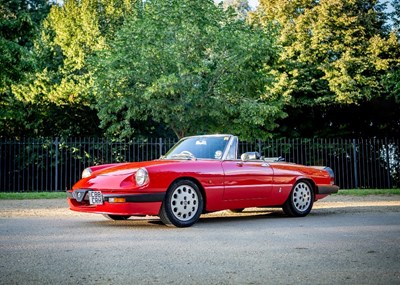 Lot 210 - 1985 Alfa Romeo 2000 Spider