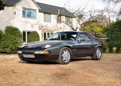 Lot 219 - 1990 Porsche  928 S4