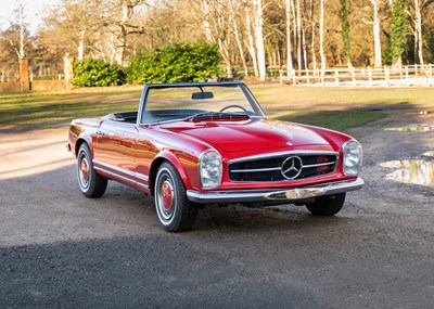 Lot 160 - 1967 Mercedes-Benz  250 SL Pagoda