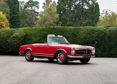 Lot 228 - 1965 Mercedes-Benz  230 SL Pagoda