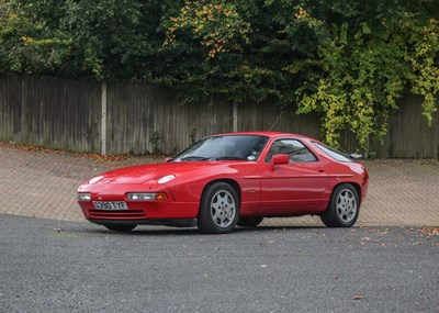 Lot 234 - 1989 Porsche 928 GT