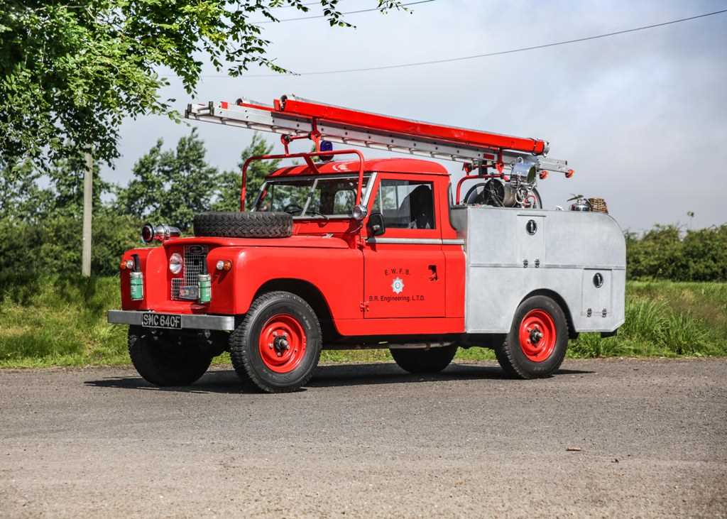 Land Rover Fc Fire Engine Lot 184 - 1968 Land Rover 109‘‘ Series IIA Fire