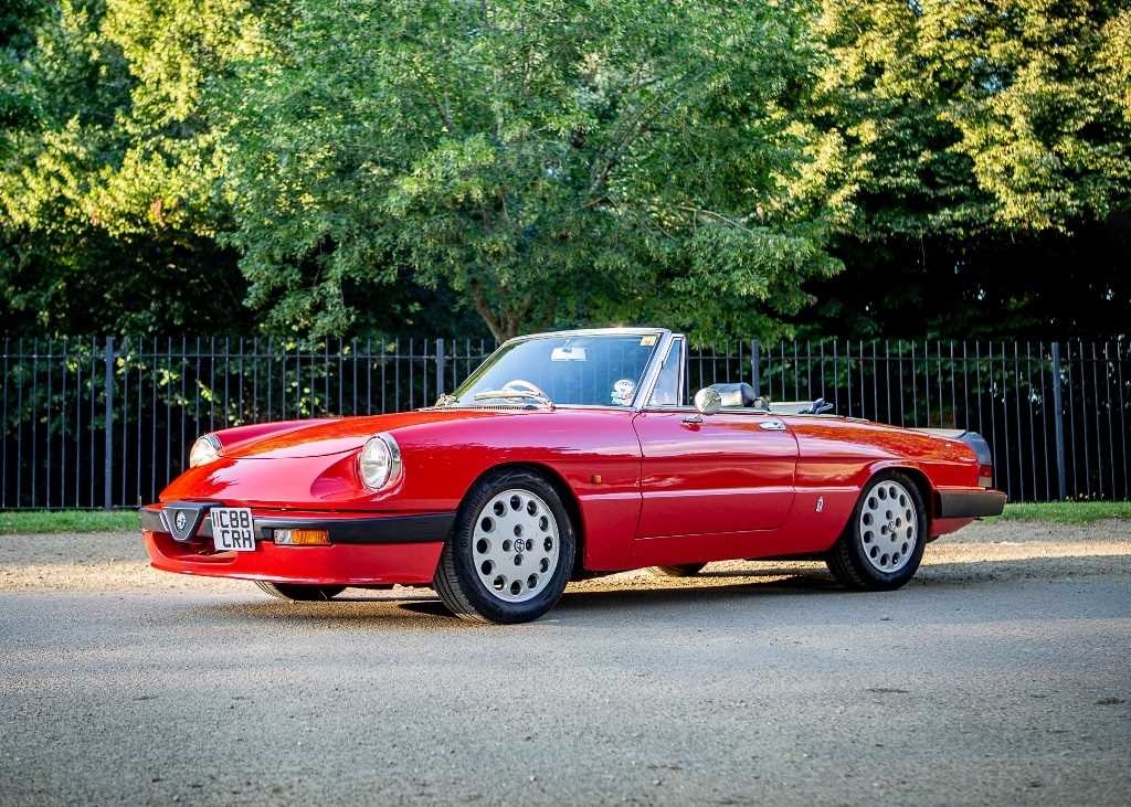 Lot 234 - 1985 Alfa Romeo 2000 Spider