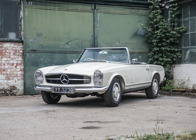 Lot 242 - 1964 Mercedes-Benz 230 SL Pagoda