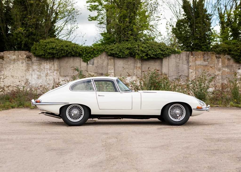 Click for high resolution Lot 169 - 1962 Jaguar  E-Type Series I Fixedhead Coupé (3.8 litre)