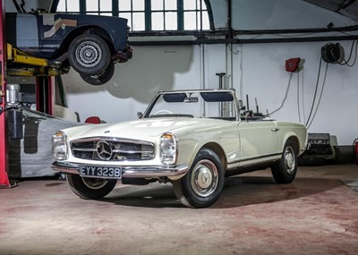 Lot 234 - 1964 Mercedes-Benz 230 SL Pagoda