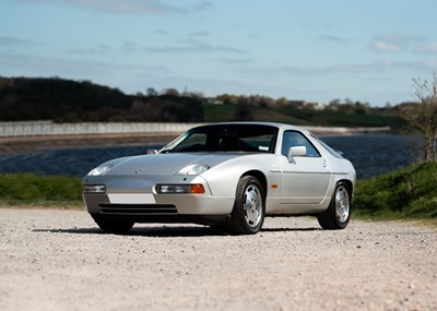 Lot 236 - 1989 Porsche  928 S4