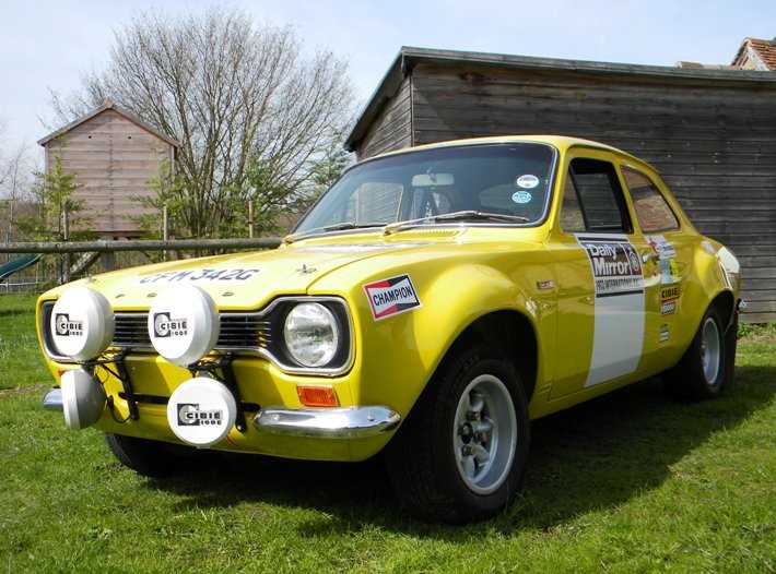 Lot 45 - Ford