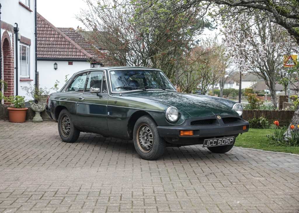 Click for high resolution Lot 107 - 1975 MG B GT Jubilee Model