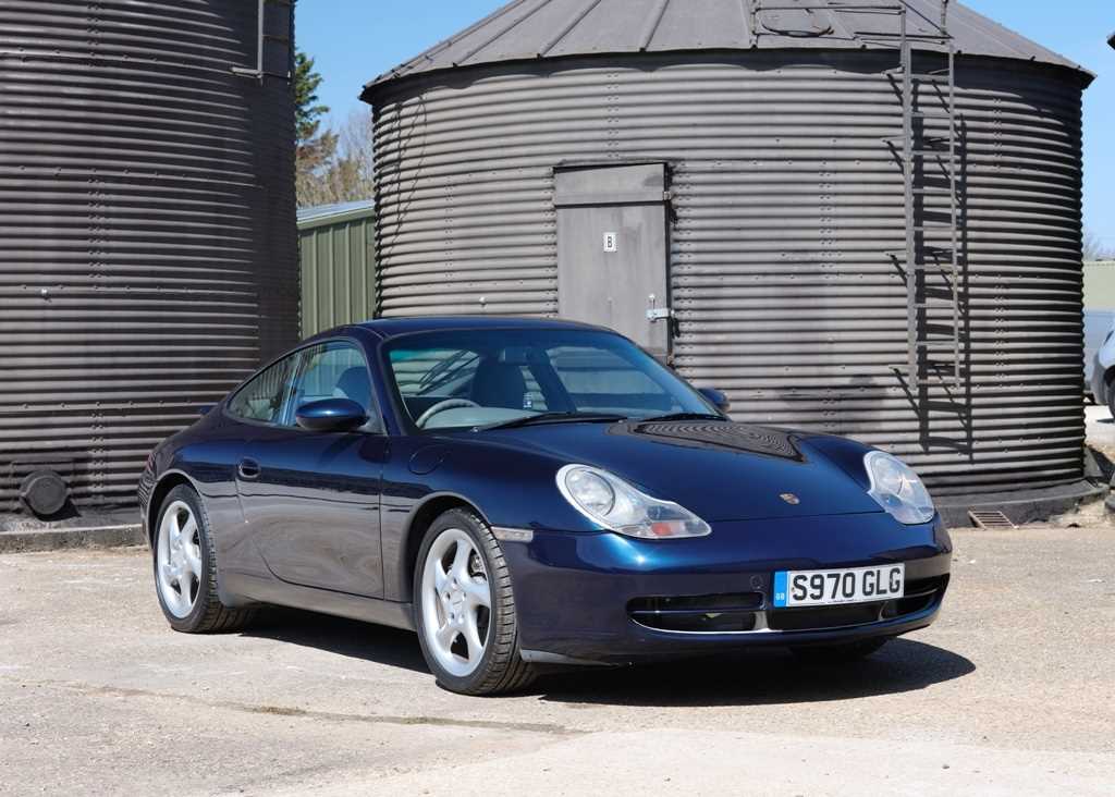 Lot 162 - 1999 Porsche 996 C4