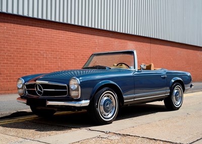 Lot 218 - 1969 Mercedes-Benz 280 SL Pagoda