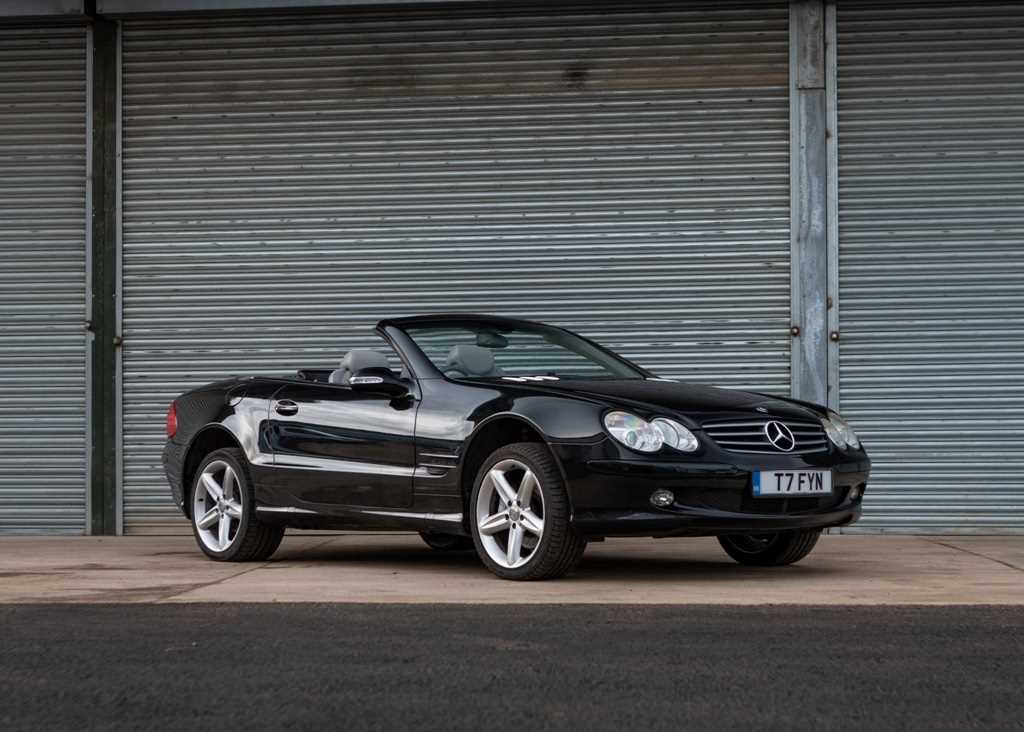 Click for high resolution Lot 132 - 2002 Mercedes-Benz  SL 500