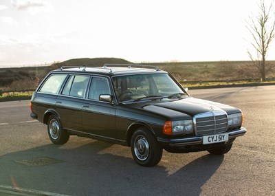 Lot 164 - 1982 Mercedes-Benz  280 TE Estate 'Seven Seat'