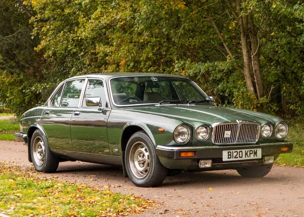 Lot 393 - 1984 Jaguar Sovereign Series III (4.2 litre)