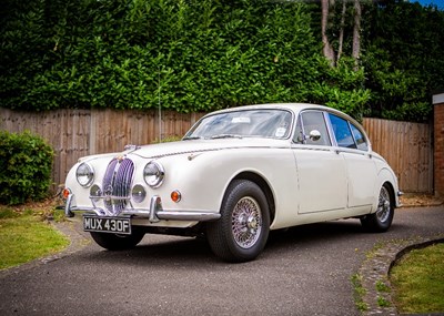 Lot 249 - 1968 Jaguar Mk. II (3.4 litre MOD)