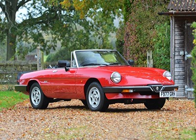 Lot 321 - 1989 Alfa Romeo Spider 2000