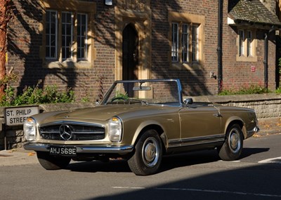 Lot 268 - 1967 Mercedes-Benz  250 SL Pagoda