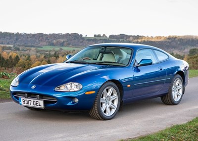 Lot 239 - 1998 Jaguar XK 8 Coupé