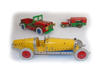 Lot 26 - A selection of five Meccano cars