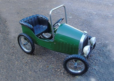 Lot 49 - A 1938 green roadster child's pedal car