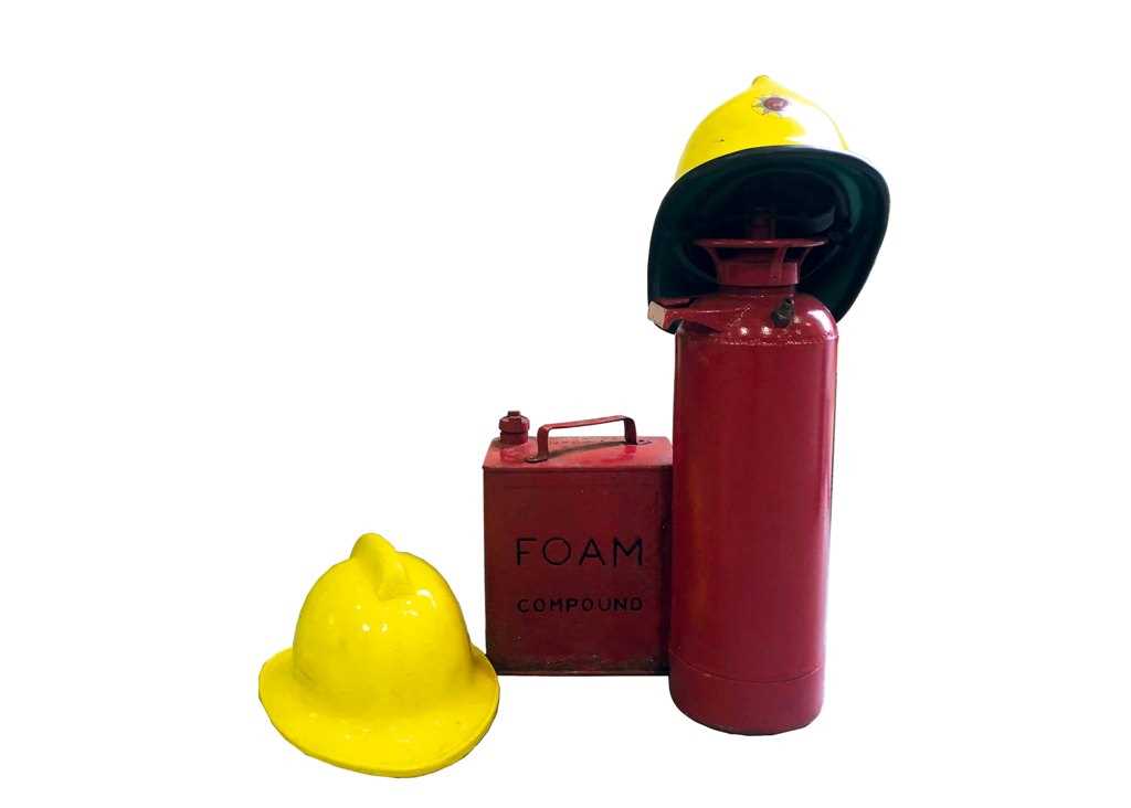 Click for high resolution Lot 95 - A used fire extinguisher, a foam container