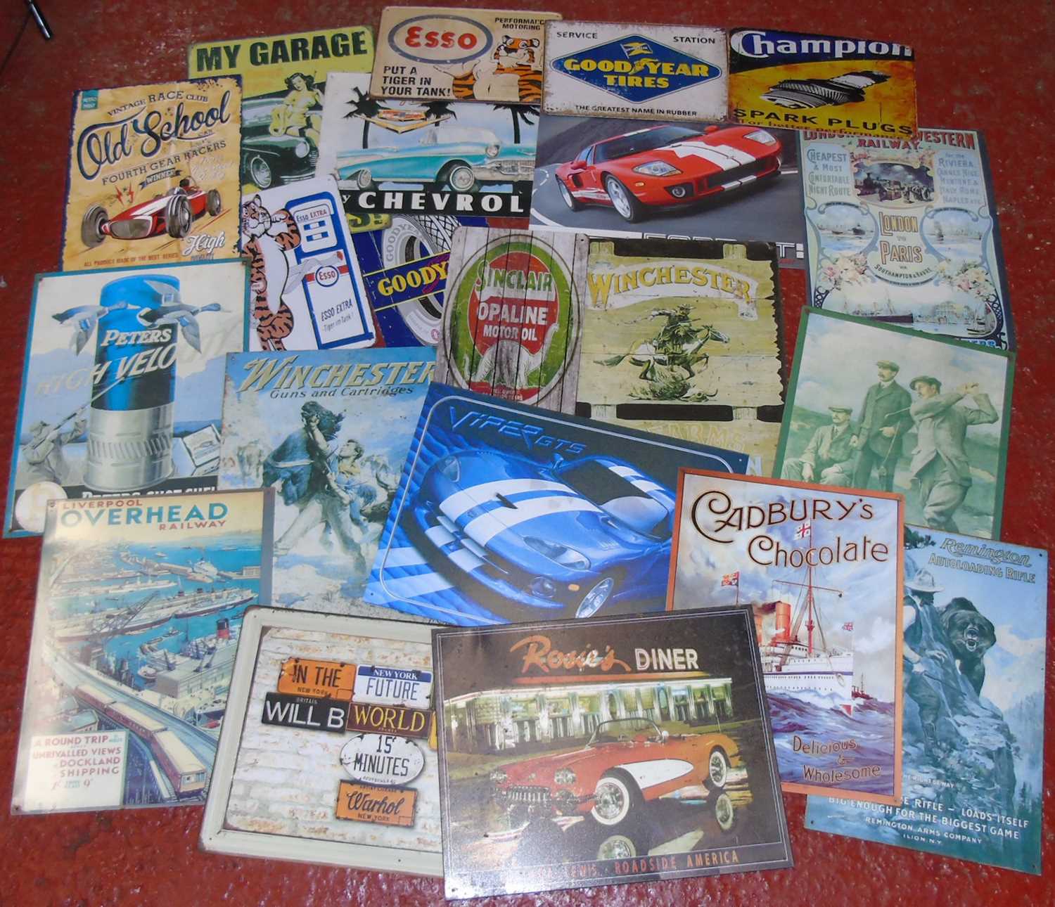 Click for high resolution Lot 6 - A selection of 21 tin plate modern transport related signs