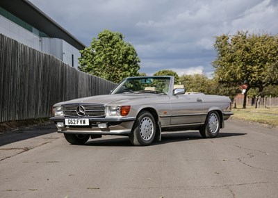 Lot 266 - 1989 Mercedes-Benz  300 SL Roadster