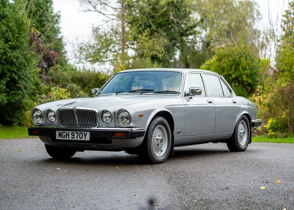 Click for high resolution Lot 194 - 1983 Jaguar XJ6 Series III (4.2 Litre)