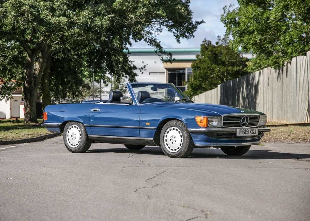 Lot 242 - 1988 Mercedes-benz 300sl Roadster