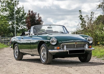 Lot 135 - 1974 MGB Roadster V8