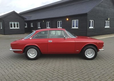 Lot 226 - 1974 Alfa Romeo  2000 GTV