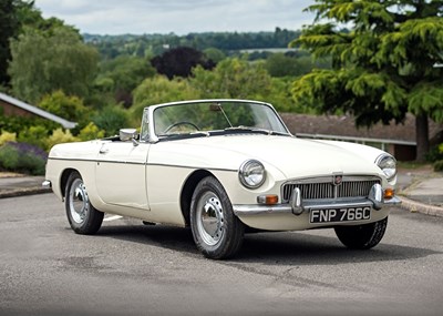 Lot 127 - 1965 MG B Roadster