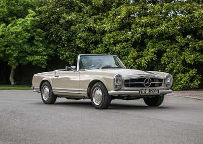 Lot 166 - 1969 Mercedes-Benz  280 SL Pagoda