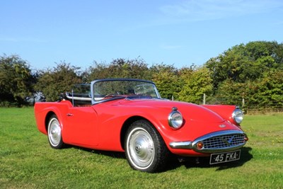 Lot 385 - 1960 Daimler SP250 Dart