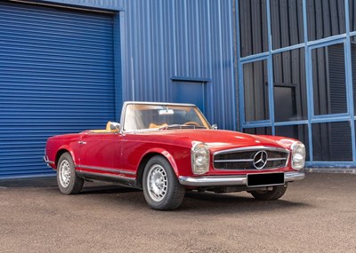 Lot 209 - 1967 Mercedez-Benz  250 SL Pagoda