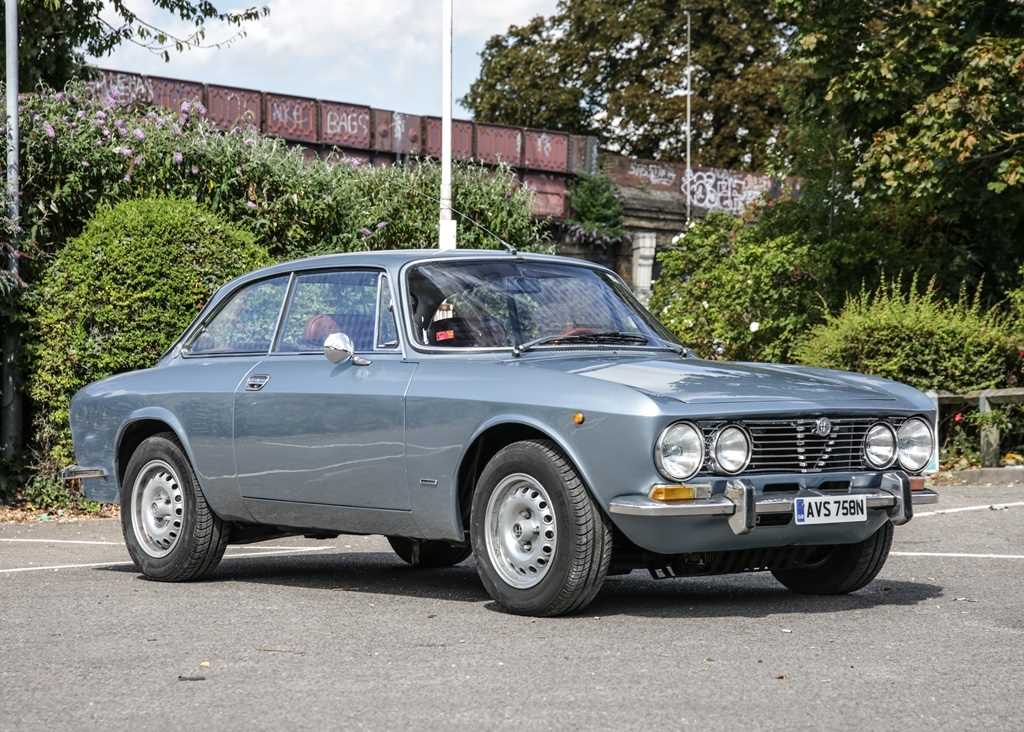Click for high resolution Lot 172 - 1974 Alfa Romeo 2000 GTV