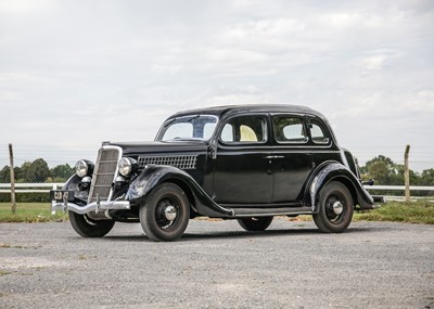 Lot 222 - 1935 Ford  Model 48 Saloon