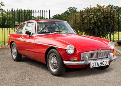 Lot 281 - 1966 MG B GT