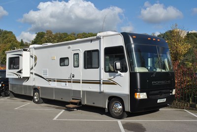 Lot 311a - 2000 Ford Motorhome