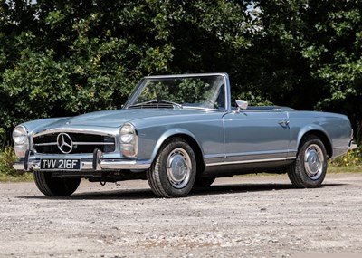 Lot 210 - 1967 Mercedes-Benz  250 SL Pagoda