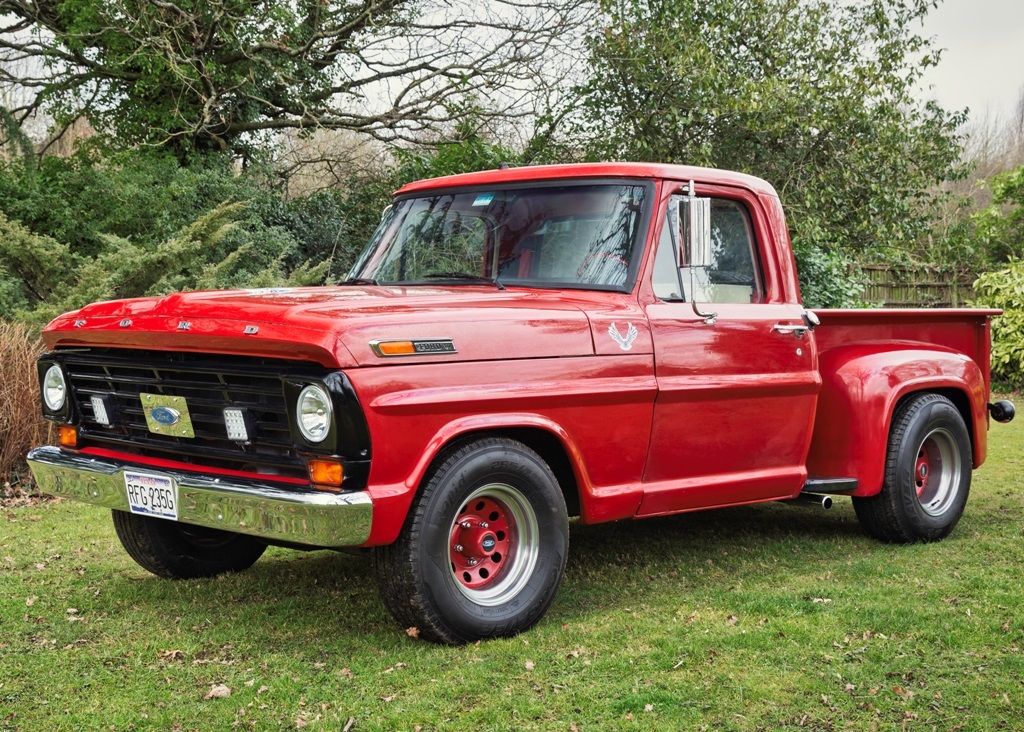 F100 Chevy Stepside Lot 261 - 1969 Ford F100 Stepside Pick-up Truck
