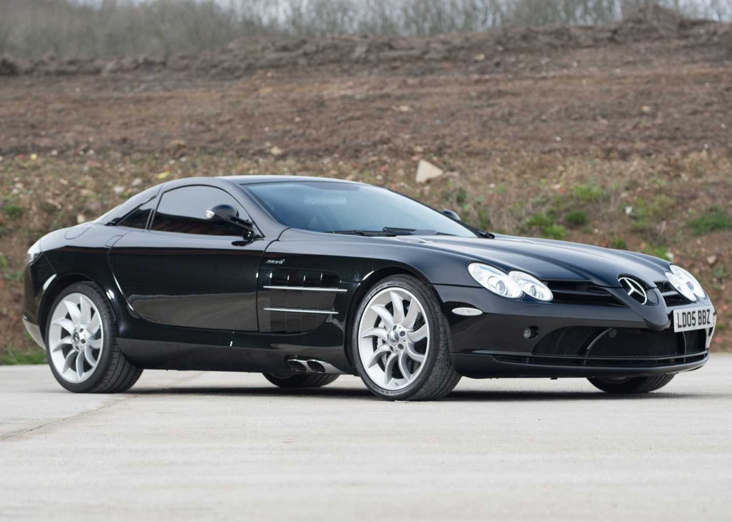 Click for high resolution Lot 173 - 2005 Mercedes-Benz SLR McLaren