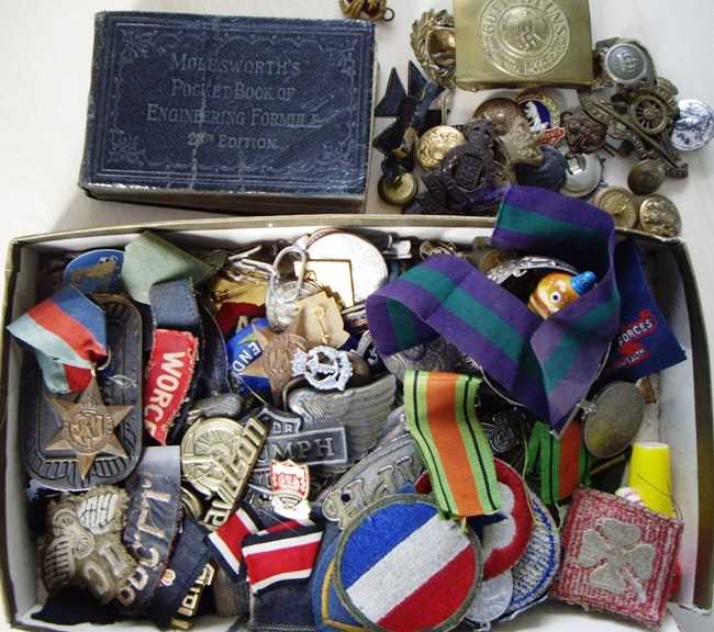 Click for high resolution Lot 20 - A box of various badges
