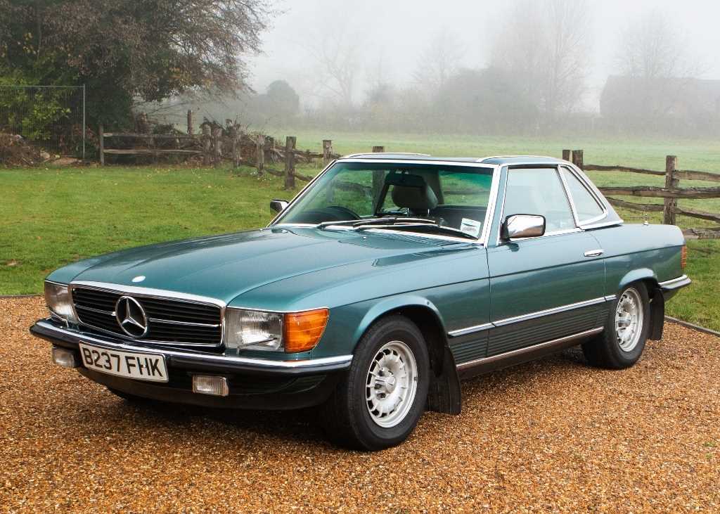 Click for high resolution Lot 152 - 1985 Mercedes-Benz  380 SL Roadster